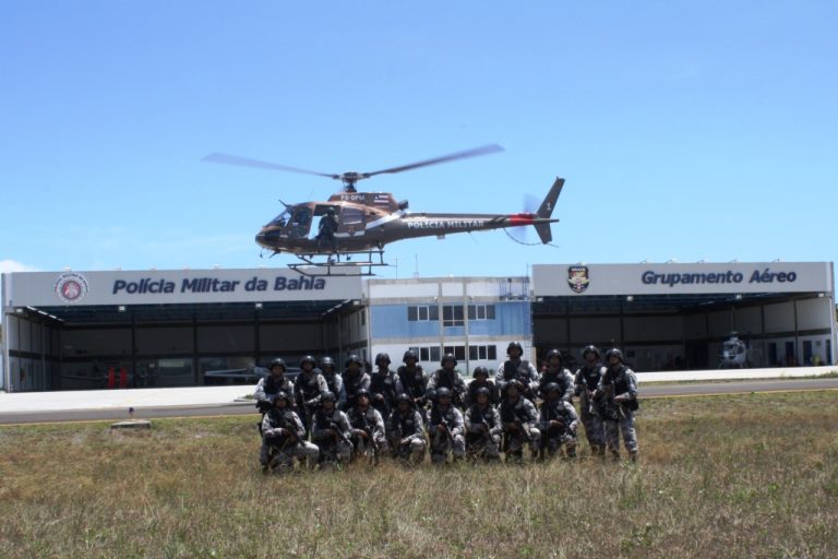 Curso de Operações Paraquedistas Policiais entrega diploma a 25 formandos, na Bahia