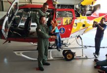 Jovens mineiros aprendem sobre resgate aéreo