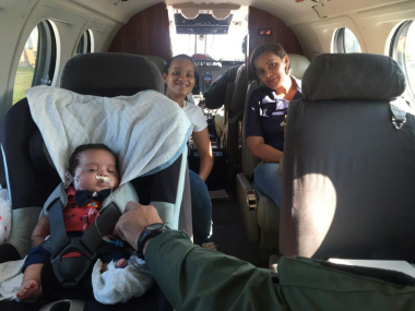 Grupamento Aéreo transporta bebê para cirurgia na cidade de Bauru/SP