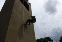 Pilotos e tripulantes recebem instrução de tiro e rapel