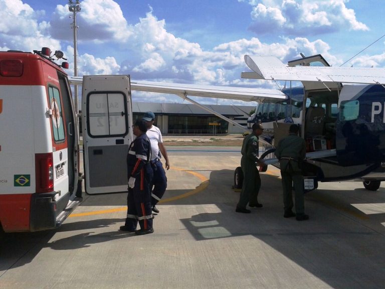 GRAer/BA realiza transporte inter-hospitalar com o avião Grand Caravan