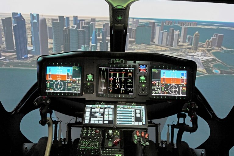 Dispositivo de Formação de Voo (FTD) do AW169 está pronto para treinamento