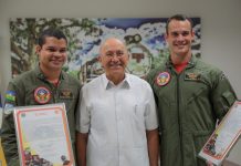 Pilotos do GOA recebem homenagem pelo parto realizado a 7 mil pés de altitude