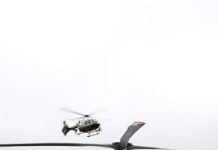 Polícia de Ontário/Canadá movimenta helicóptero de região e é cobrada pela comunidade