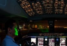 Brasil registra 2,3 casos por dia de raio laser contra aviões