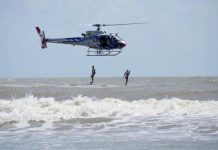 Alunos do Curso de Guarda Vidas dos Bombeiros participam de treinamento prático em Salinópolis