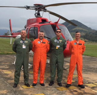 Pilotos do DOA da Polícia Civil realizam curso na Helibras