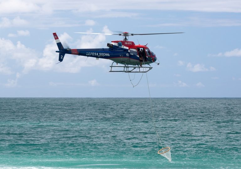 GTA de Pernambuco realiza treinamento de salvamento aquático com uso do puçá