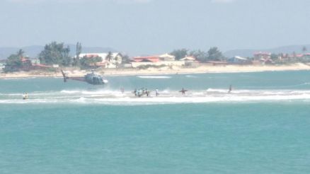 CIOPAER/CE: Barco de pesca com três pessoas vira no rio Ceará