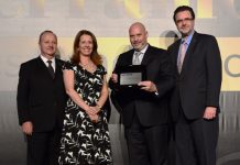 Presidente da Helibras recebe homenagem no Congresso SAE Brasil 2015