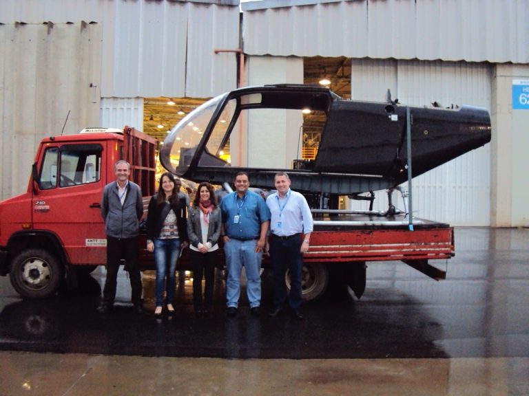 Helibras doa material para pesquisa na Unifei