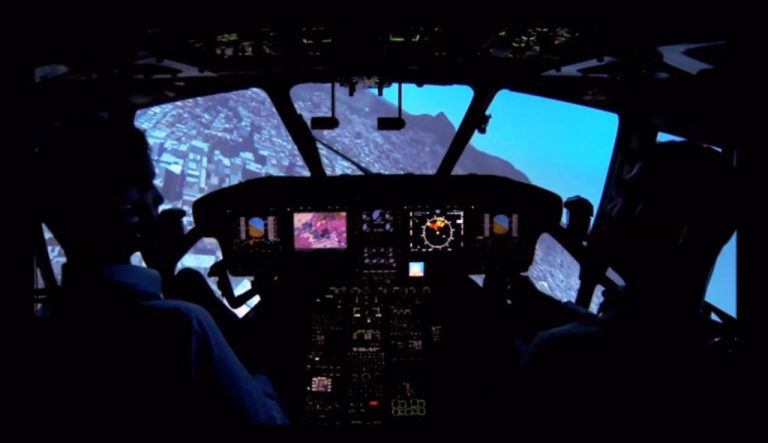 Primeiro voo do Full Flight Simulator no CTS da Helibras