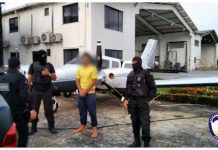 Grupamento Tático Aéreo transporta presos de Sergipe e São Paulo