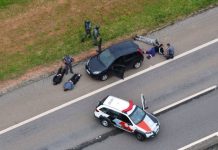 Helicóptero Águia da Polícia Militar apoia policiais de Jacareí e salvam reféns durante roubo.