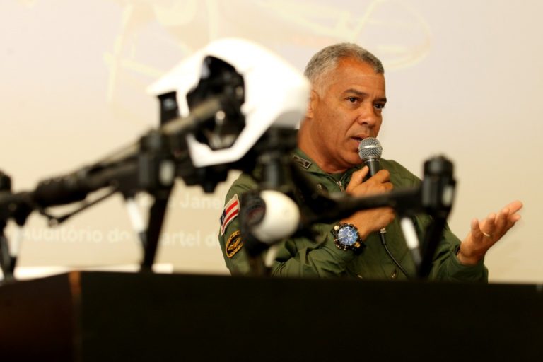Polícia Militar da Bahia orienta sobre uso de drone durante o Carnaval