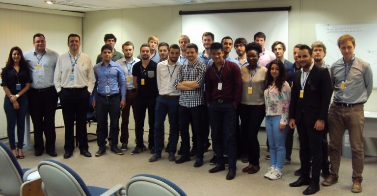 Estudantes apresentam proposta de nova tecnologia de blindagem para helicópteros da Helibras