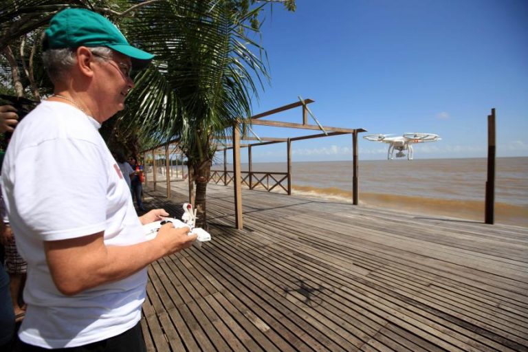 Defesa Civil do Estado do Pará testa uso de drone para monitorar erosão em Mosqueiro