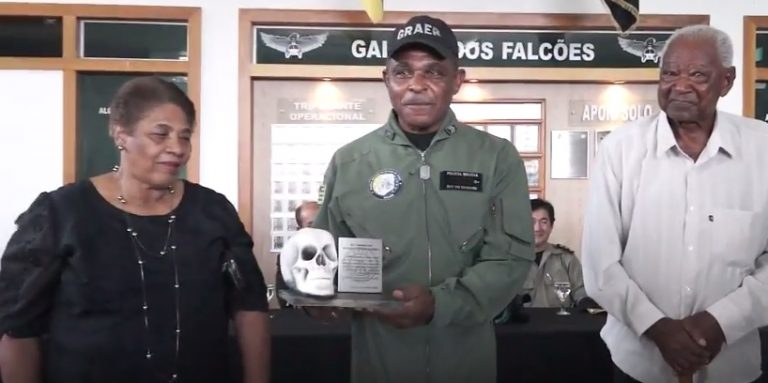 Polícia Militar entrega medalhas e homenageia integrantes do GRAER