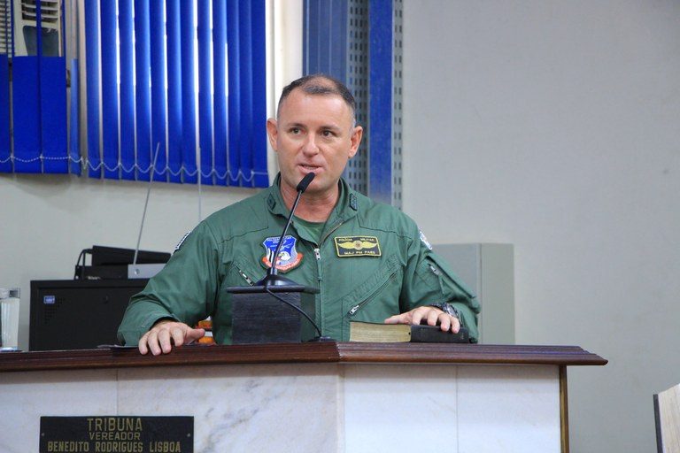 Comandante da Base de Rio Preto fala na tribuna da Câmara Municipal de Vereadores