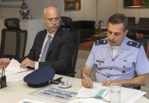 FAB e Receita Federal assinam contrato que vai otimizar treinamento de pilotos