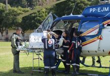 Equipe do Pégasus 10 realiza transferência de recém-nascido para UTI Neonatal em Carangola criança foi acompanhada por uma equipe de profissionais de saúde e chegou bem ao hospital de Carangola