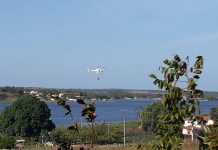 Helicóptero Potiguar 01 é utilizado em operações de combate a incêndios floresta