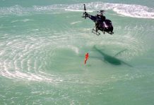 Grupamento Aéreo treina salva-vidas para saltos de emergência