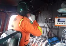 Águia 11 resgata vítima de afogamento em Ilha Bela