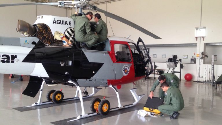Grupamento Aéreo realiza curso de balanceamento de helicópteros