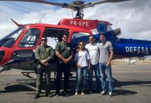 Casal resgatado em alto mar visita o GTA de Pernambuco