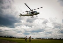 Mulher morre e operador aerotático fica ferido após cabo do guincho romper durante resgate