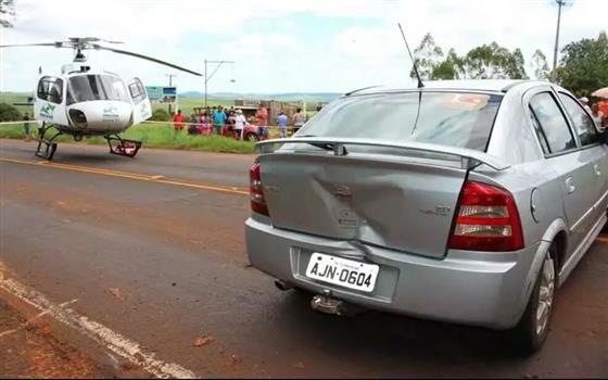Helicóptero do SAMU/PR socorre mulher ferida em acidente na PR-323