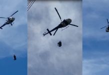 Dupla é surpreendida por maré alta em manguezal e Harpia 02 faz o resgate