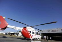 BOA/MG realiza resgate de homem que caiu de andaime, em Iguatama/MG