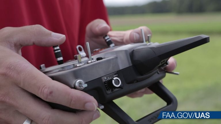Sistema de Registro de VANT da FAA completou um ano com mais de 600 mil drones registrados
