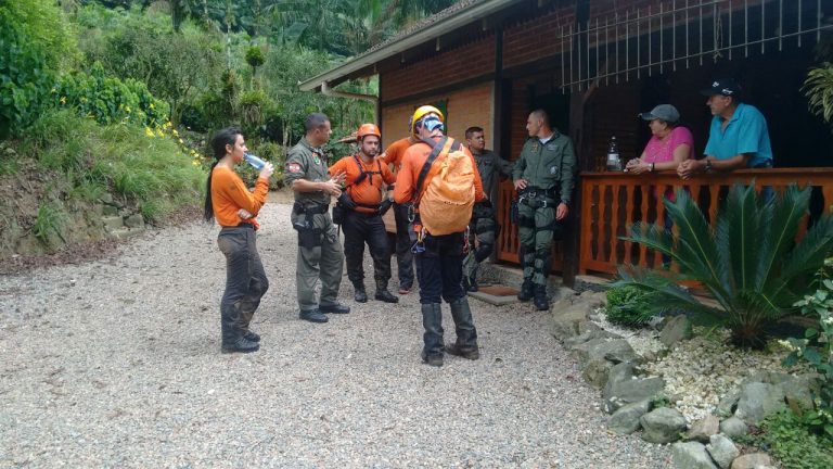 Grupo de Resgate em Montanha encontra corpo de músico no Rio da Prata