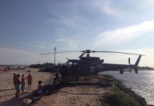 Águia 01 da PM de Santa Catarina resgata pessoas em embarcação a deriva em Barra do Sul