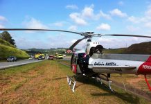 Águia 11 resgata vítima de capotamento na rodovia Carvalho Pinto