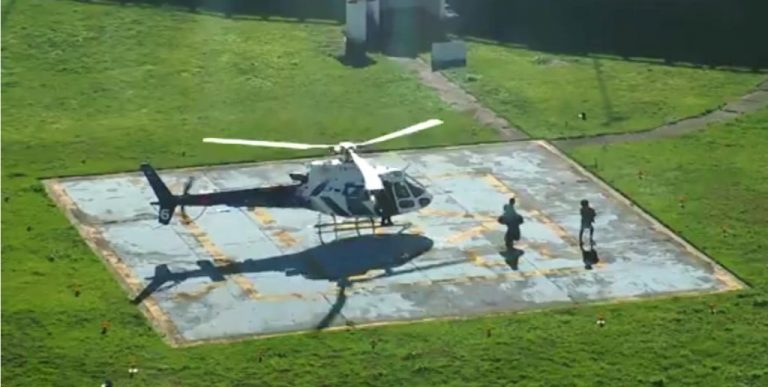 Policiais Militares são transferidos de helicóptero para batalhão no Espírito Santo