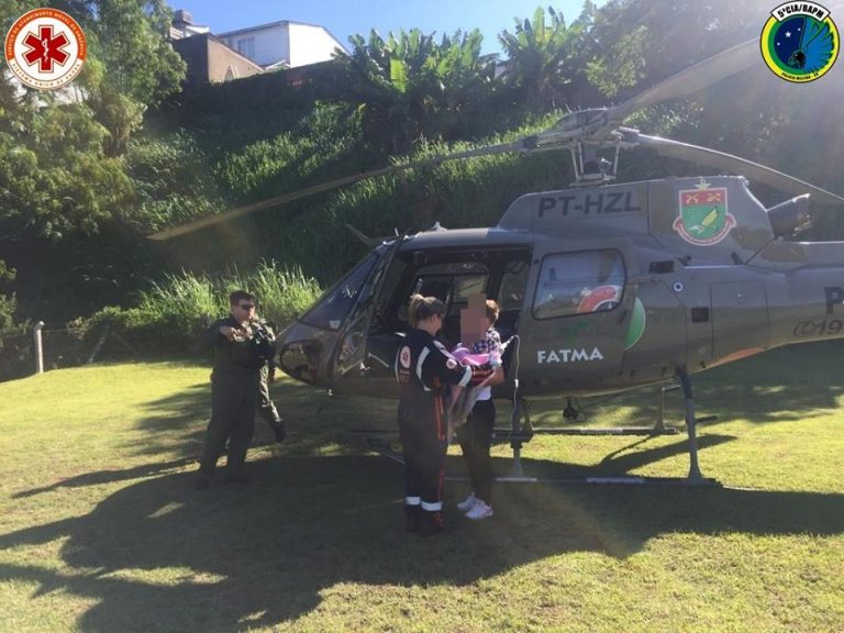 Águia 04 realiza transporte aeromédico de criança para Hospital Infantil, em Florianópolis