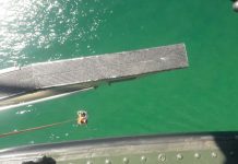 Helicóptero Águia 01 resgata vítima no costão em São Francisco do Sul