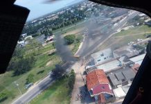 Águia 02 é recebido com pedras e rojões por manifestantes na rodovia João Gualberto Soares