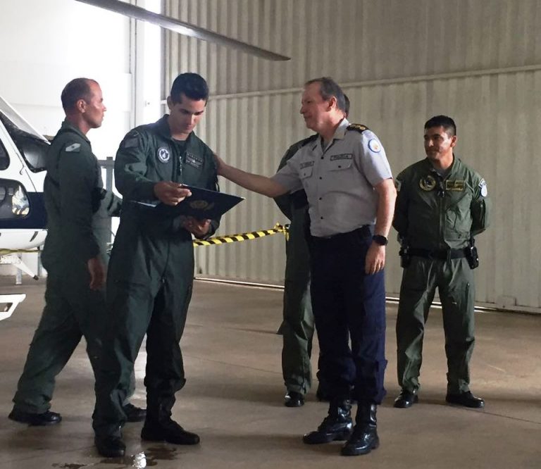 CAP PM Bolentini após longa preparação é declarado Comandante de Helicóptero Policial