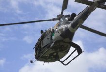 Com apoio aéreo, PM recupera carro roubado e prende três homens em Curitiba