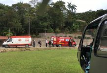 Águia 01 da PM resgata vítima de queda em Jaraguá do Sul