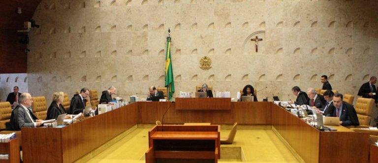 Transporte aéreo deve seguir convenções internacionais sobre extravio de bagagens