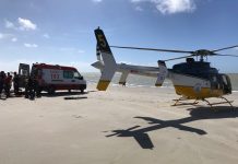 Helicóptero da PRF resgata homem vítima de acidente com compressor de embarcação