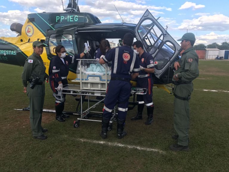 Helicóptero da PM realiza transporte aeromédico de recém-nascido para Montes Claros