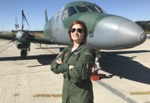 Tenente Juliana realiza transporte de órgãos em sua primeira missão como comandante do avião C-95M
