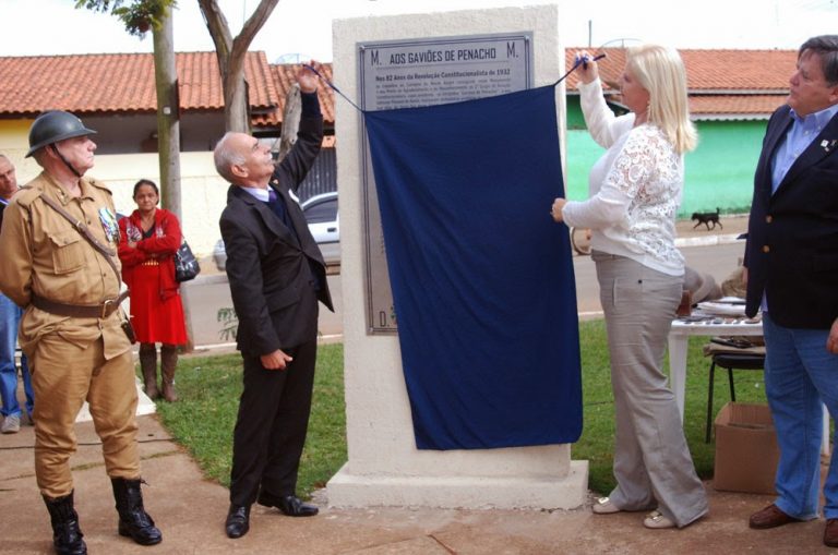 Monumento à Aviação Constitucionalista “Gaviões de Penacho” é inaugurado em Campina do Monte Alegre